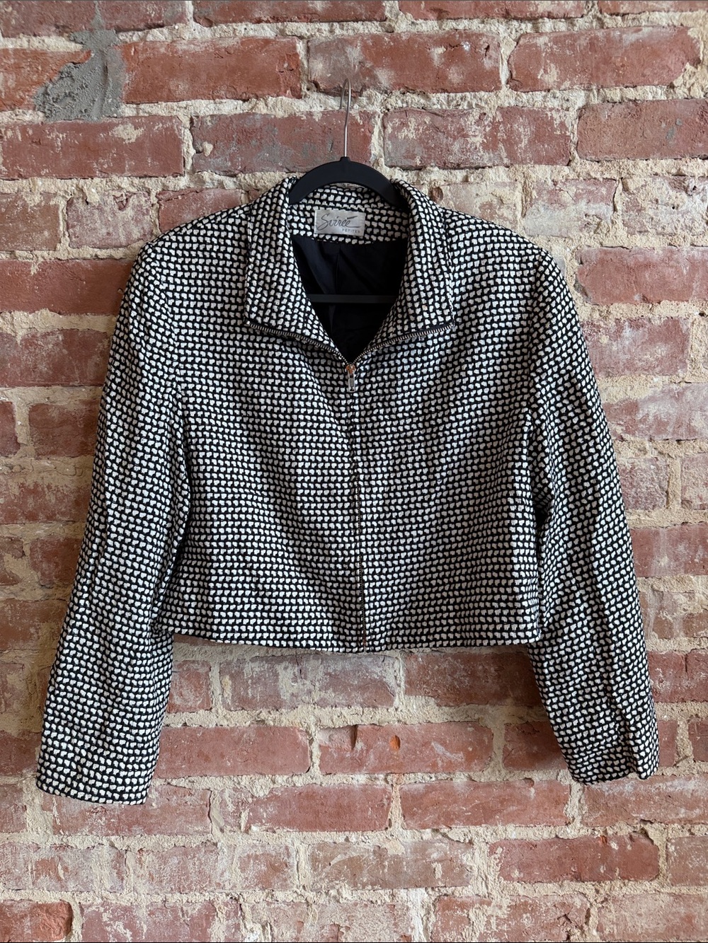 Vintage Soirée Petites Black & White Textured Cropped Zip Jacket